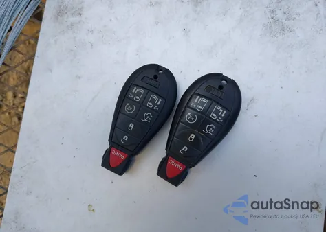 2011 Chrysler Town & Country Limited z USA, uszkodzony, nr VIN 2A4RR6DG1BR780102